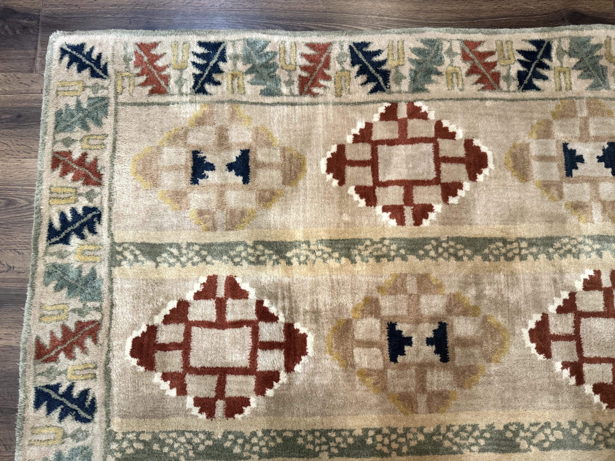 Geometric Design Area Rug 5x8, Beige and Rust Red by Jewel Rugs