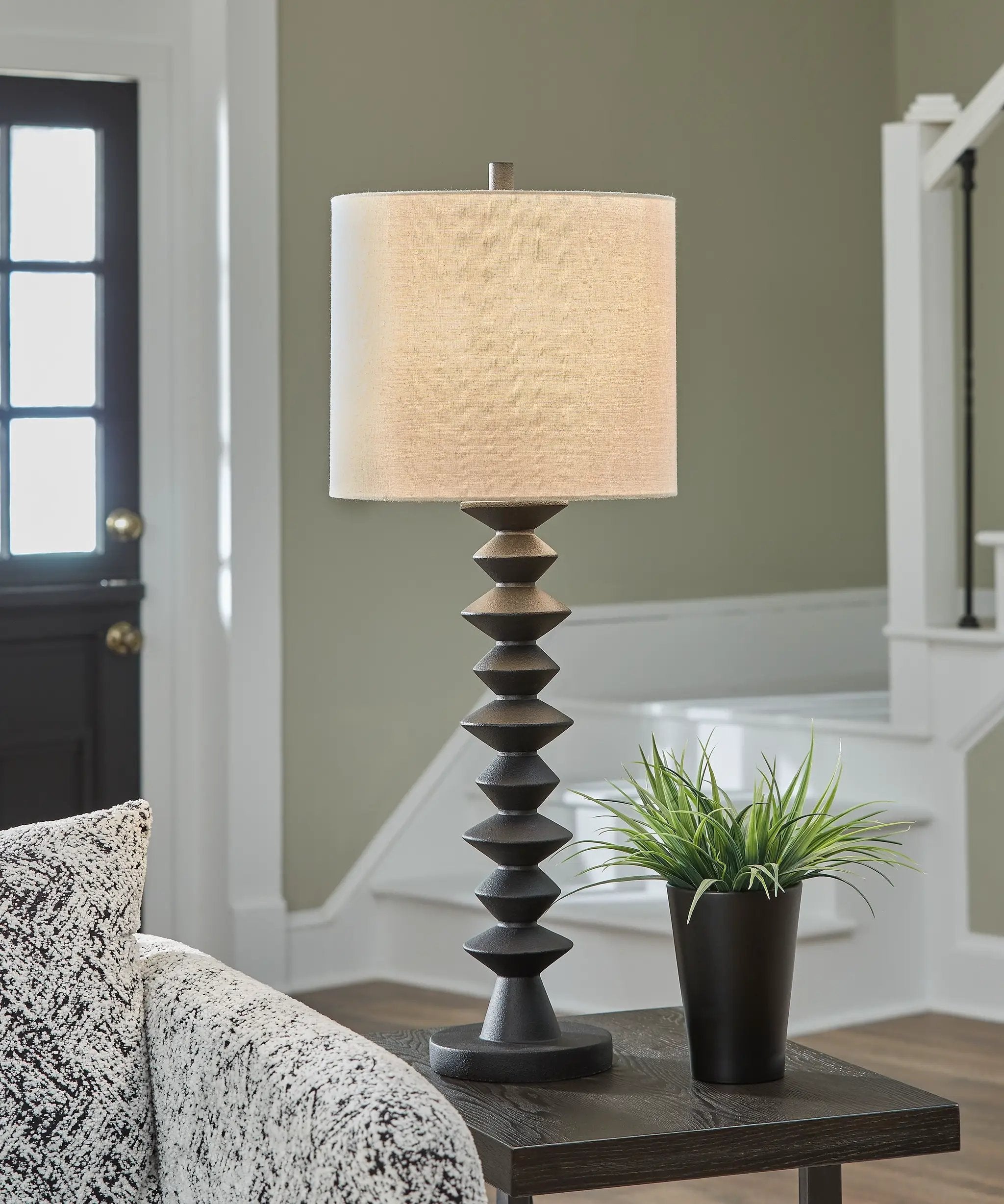 Luanndon - Poly Buffet Lamp - Black by Unique Piece Furniture