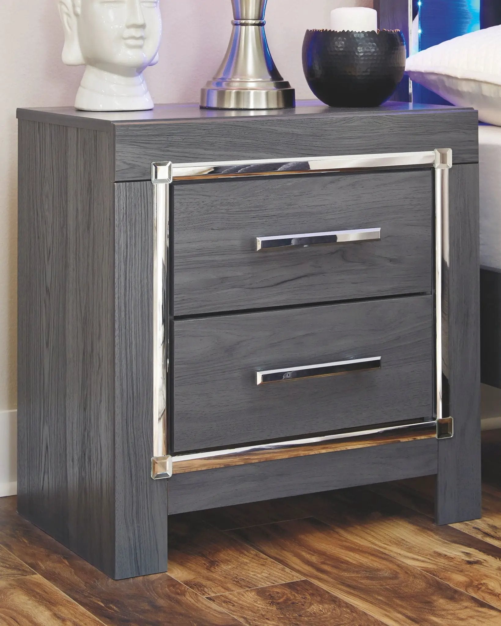 Lodanna - Youth Panel Bedroom Set by Unique Piece Furniture