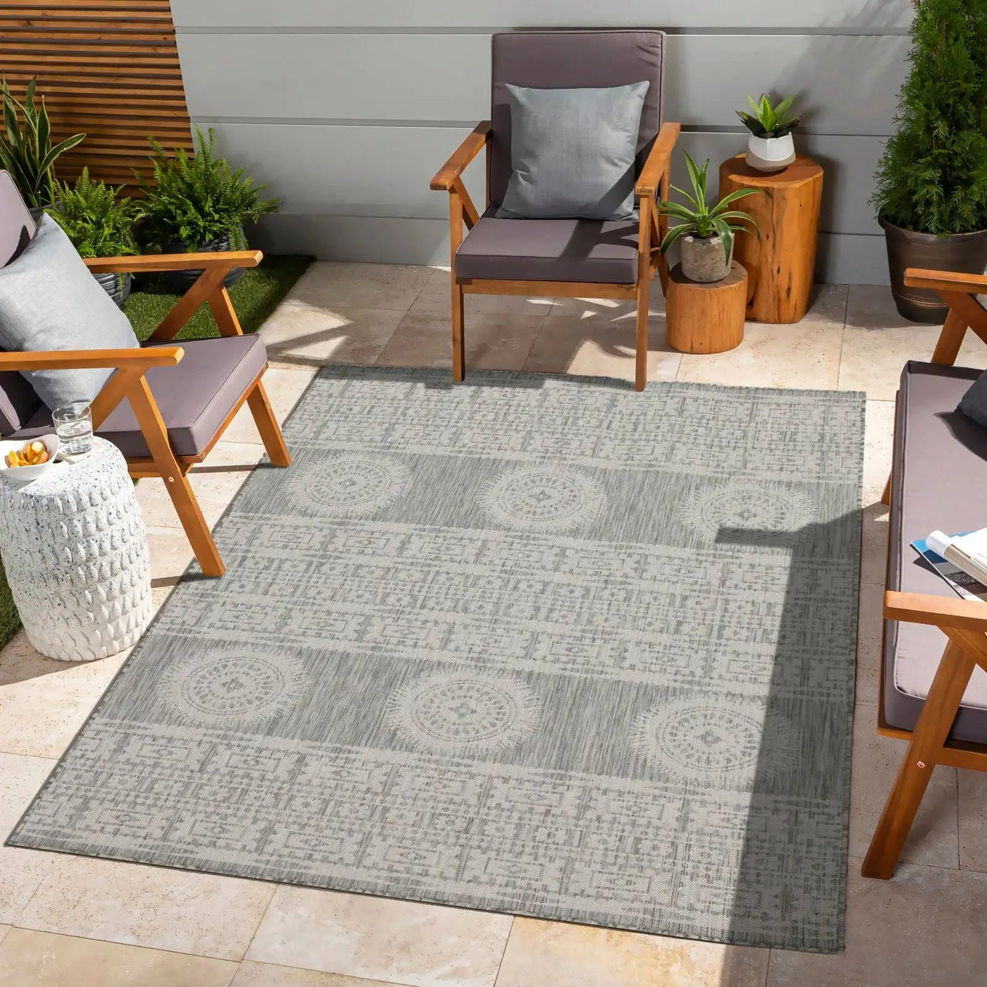 Sunshine - Indoor / Outdoor Area Polypropylene Rug by HouseOfZazla