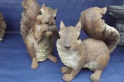 Design Toscano Woodland Squirrel Statue: Chomper by GreenHaven Gardens