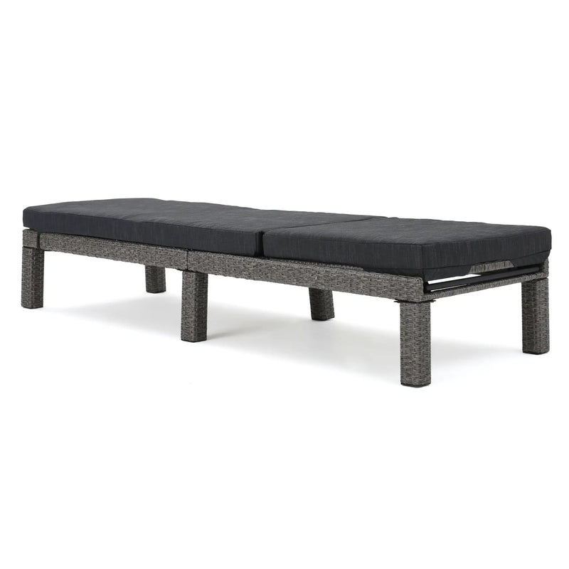 Puerta KD Chaise Lounge by HouseOfZazla