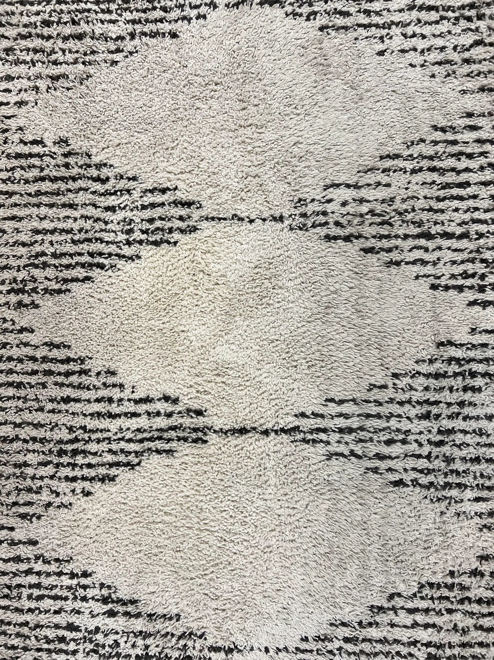 Shag Rug 5x8, Off White and Black Modern Contemporary Shag Area Rug, Moroccan Style Rug 5 x 8 ft, Medium Sized Rug, nuLoom Rug by Jewel Rugs