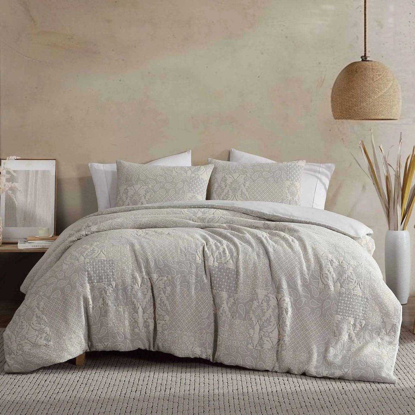 Paisley 3 Piece Ivory Cotton Matelassé Comforter Set by HouseOfZazla