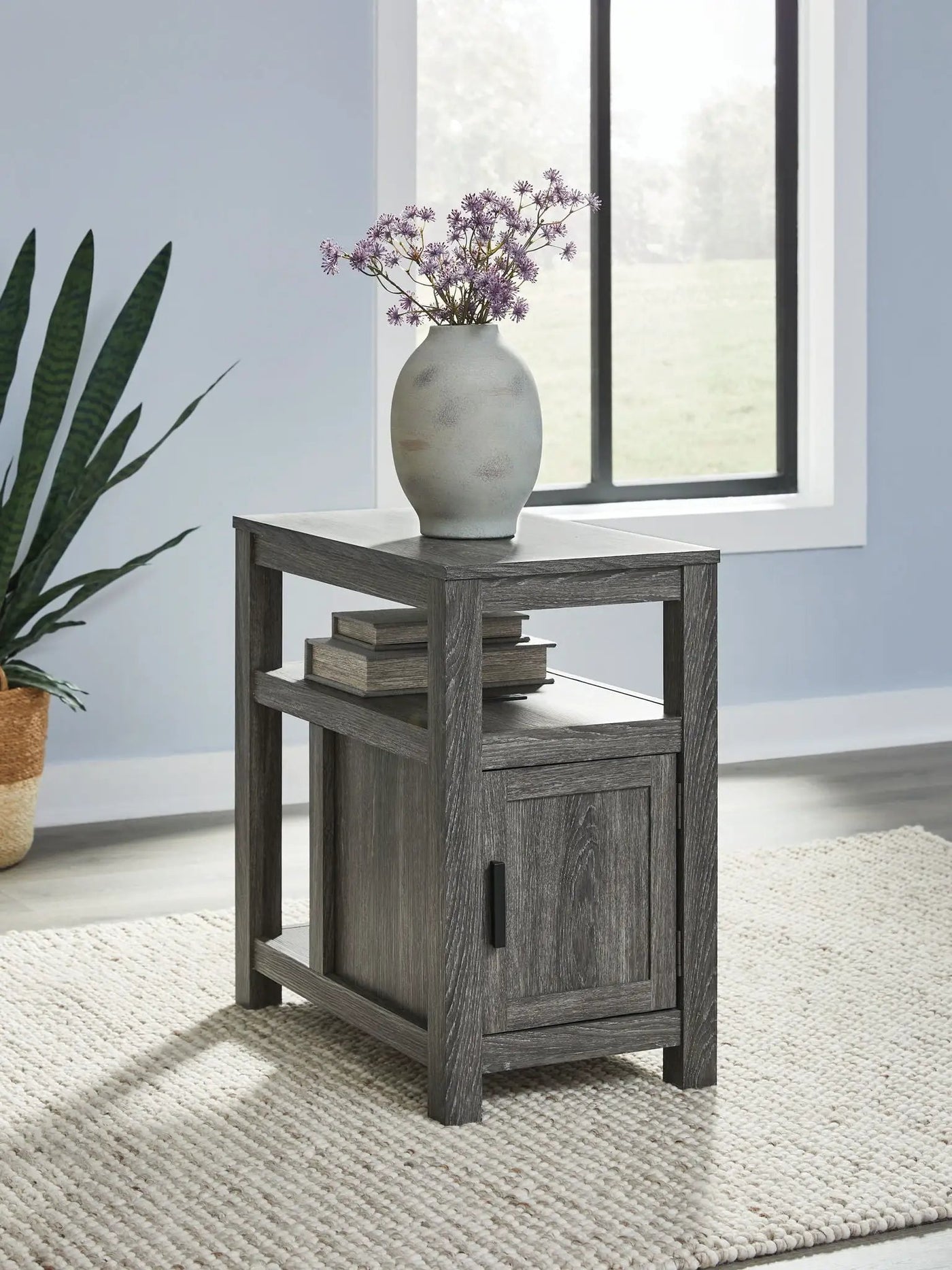 Fendenmore - Chair Side End Table by Unique Piece Furniture