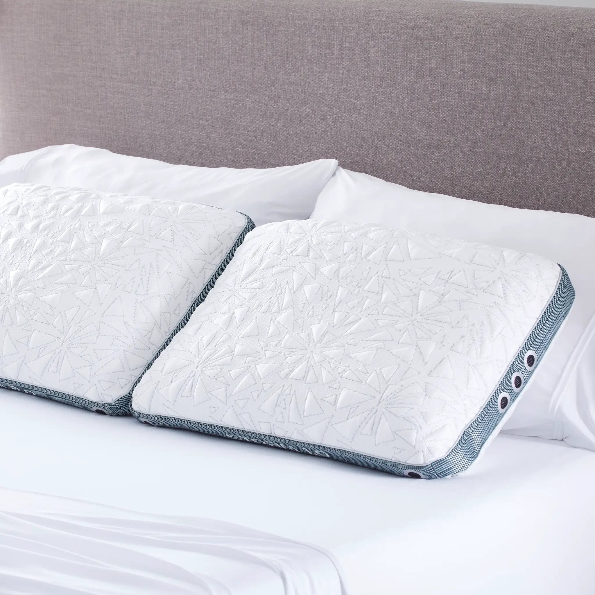 BedGear Storm Performance Pillow 2.0 by HouseOfZazla