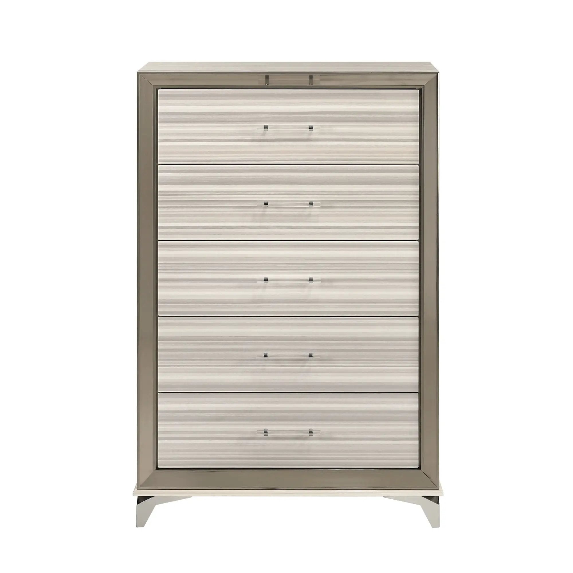 Star - Chest - White by HouseOfZazla