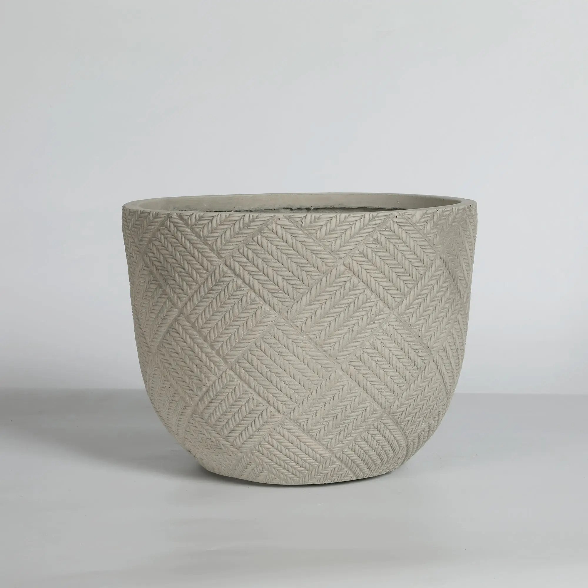 Round Concrete Planter Set of 2 by HouseOfZazla