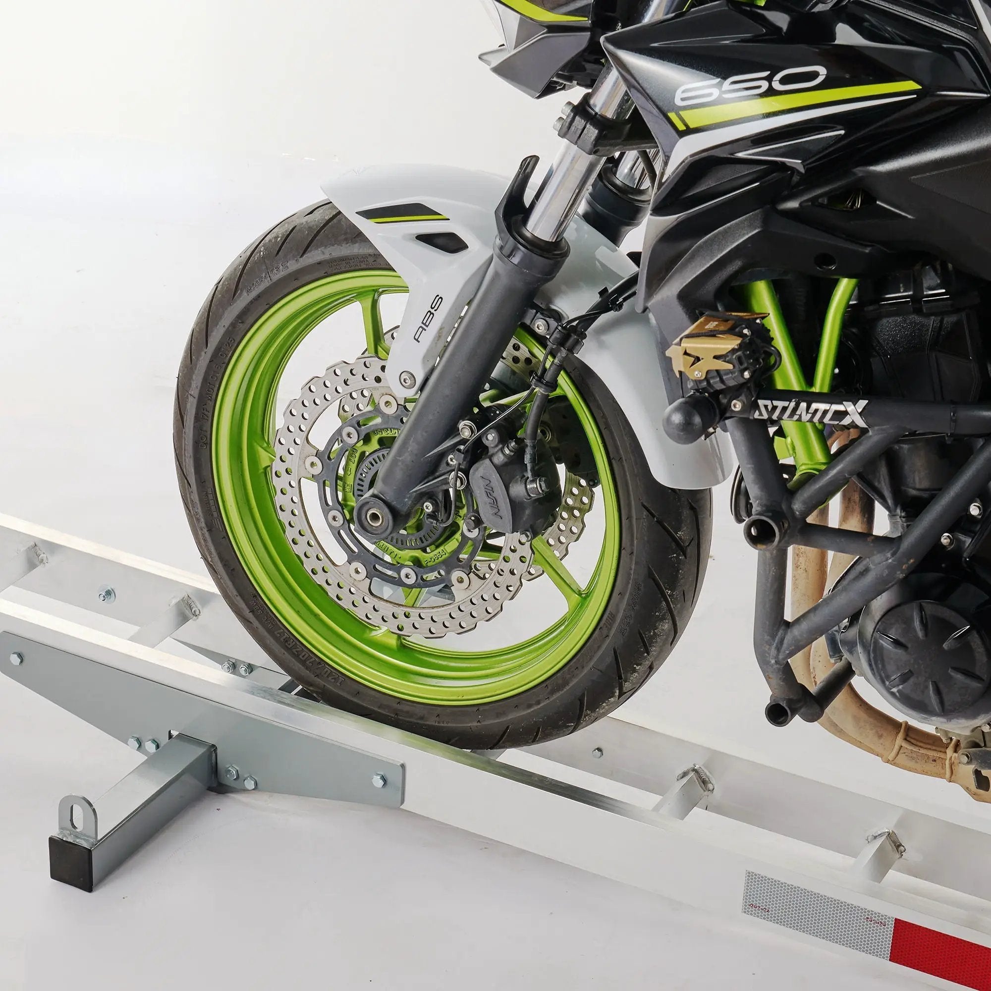 Motorcycle Hitch Mount Carrier With Ramp, Rust-Resistant - Silver by HouseOfZazla