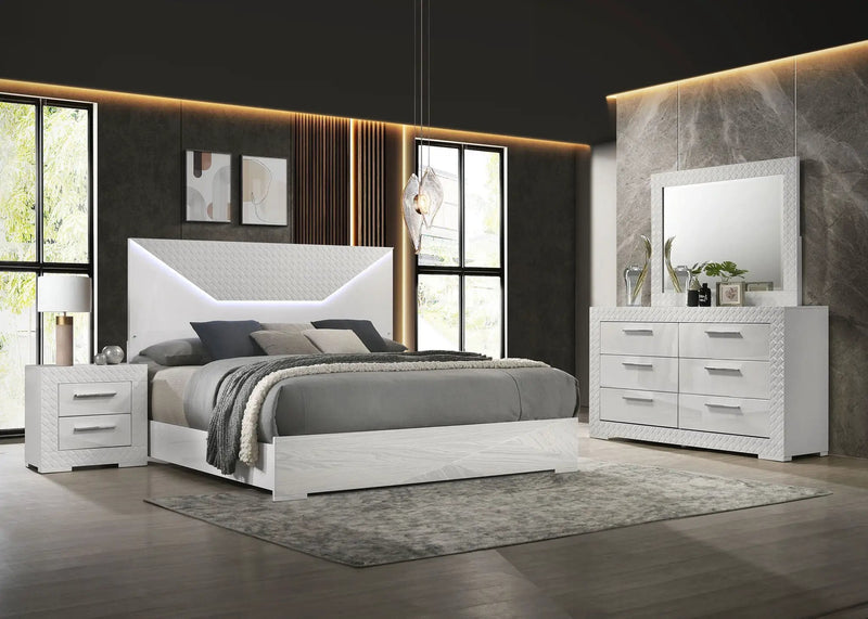 Ives 4-piece Queen Bedroom Set White High Gloss by Unique Piece Furniture