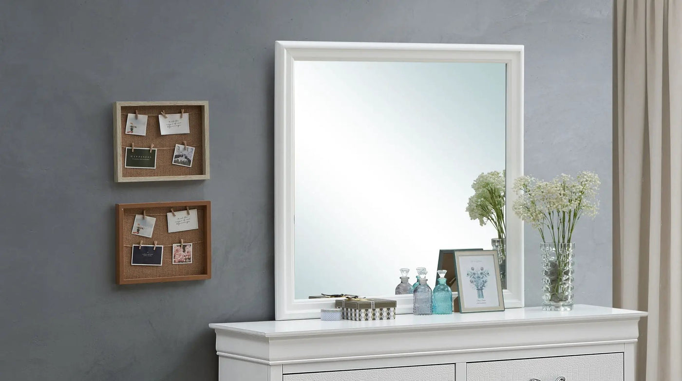 Traditional Wall Mirror For Any Space by HouseOfZazla