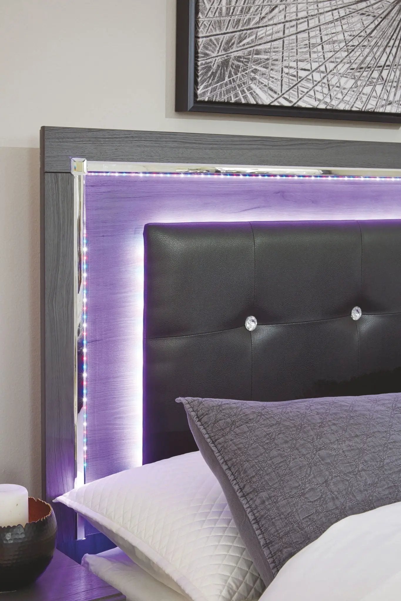 Lodanna - Upholstered Panel Bed by Unique Piece Furniture