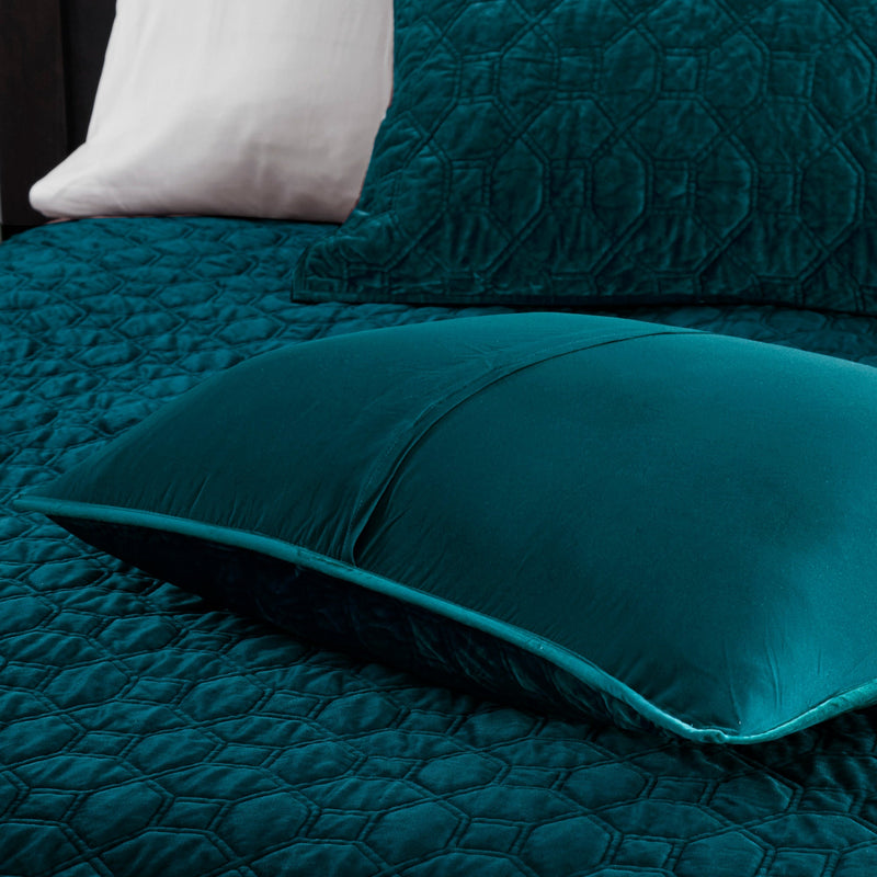 3 Piece Velvet Quilt Set Teal Full/Queen by HouseOfZazla