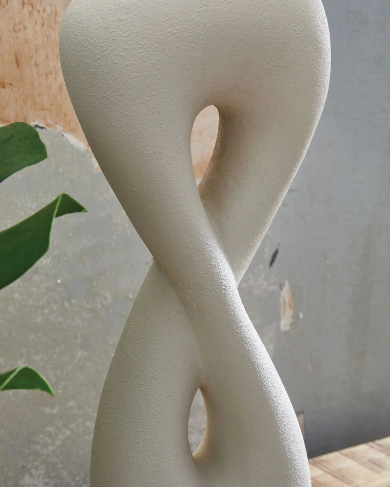 Judrich - Poly Table Lamp - White / Gold Finish by Unique Piece Furniture