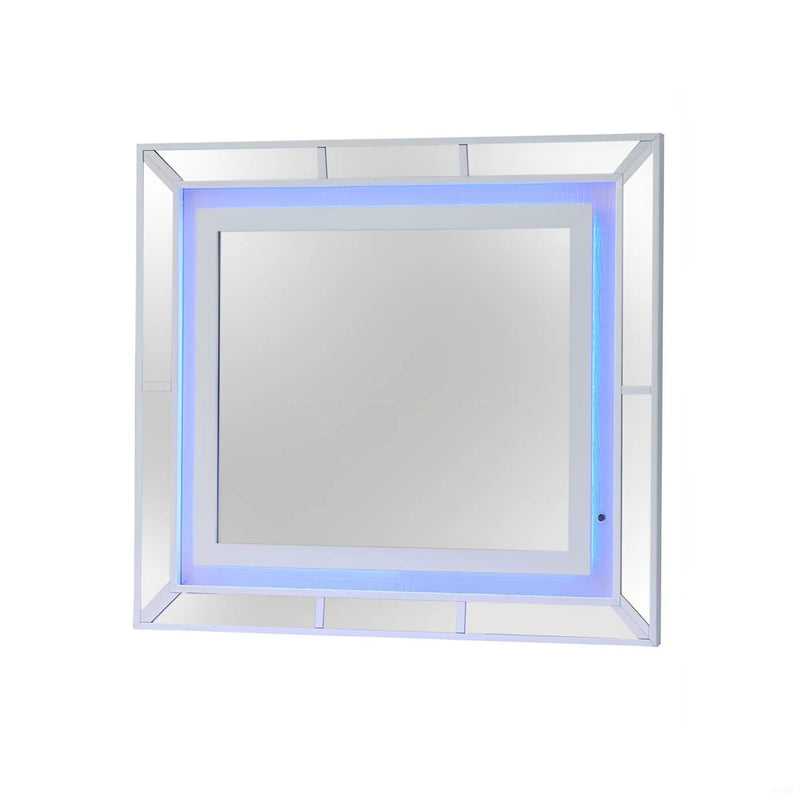 Hollywood Hills - Mirror - White by HouseOfZazla