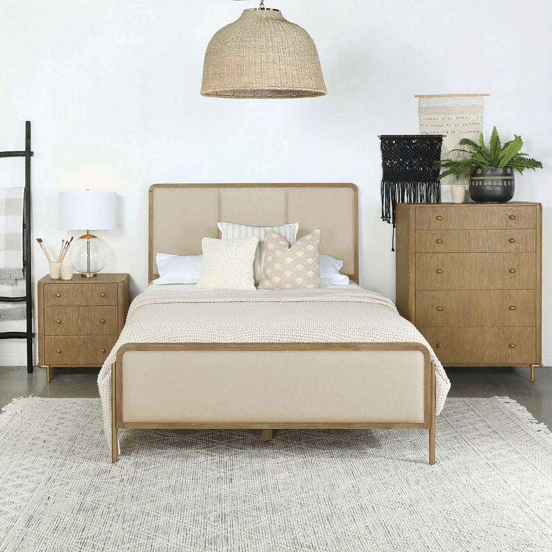 Arini 56-inch Queen Panel Bed Cream and Sand Wash by Unique Piece Furniture