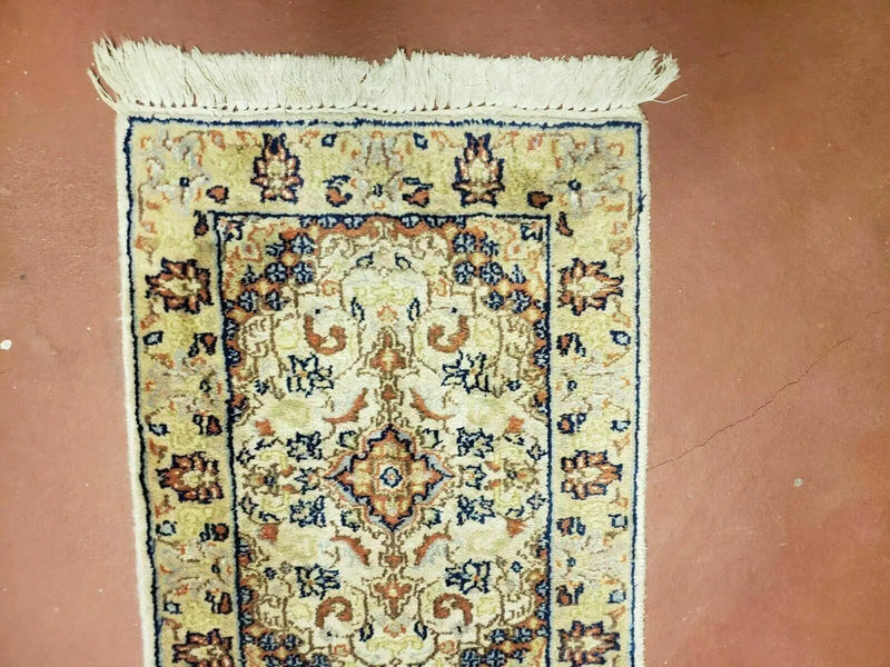 1' 8" X 2' 4" Handmade Floral Oriental Wool Rug Carpet Ivory by Jewel Rugs