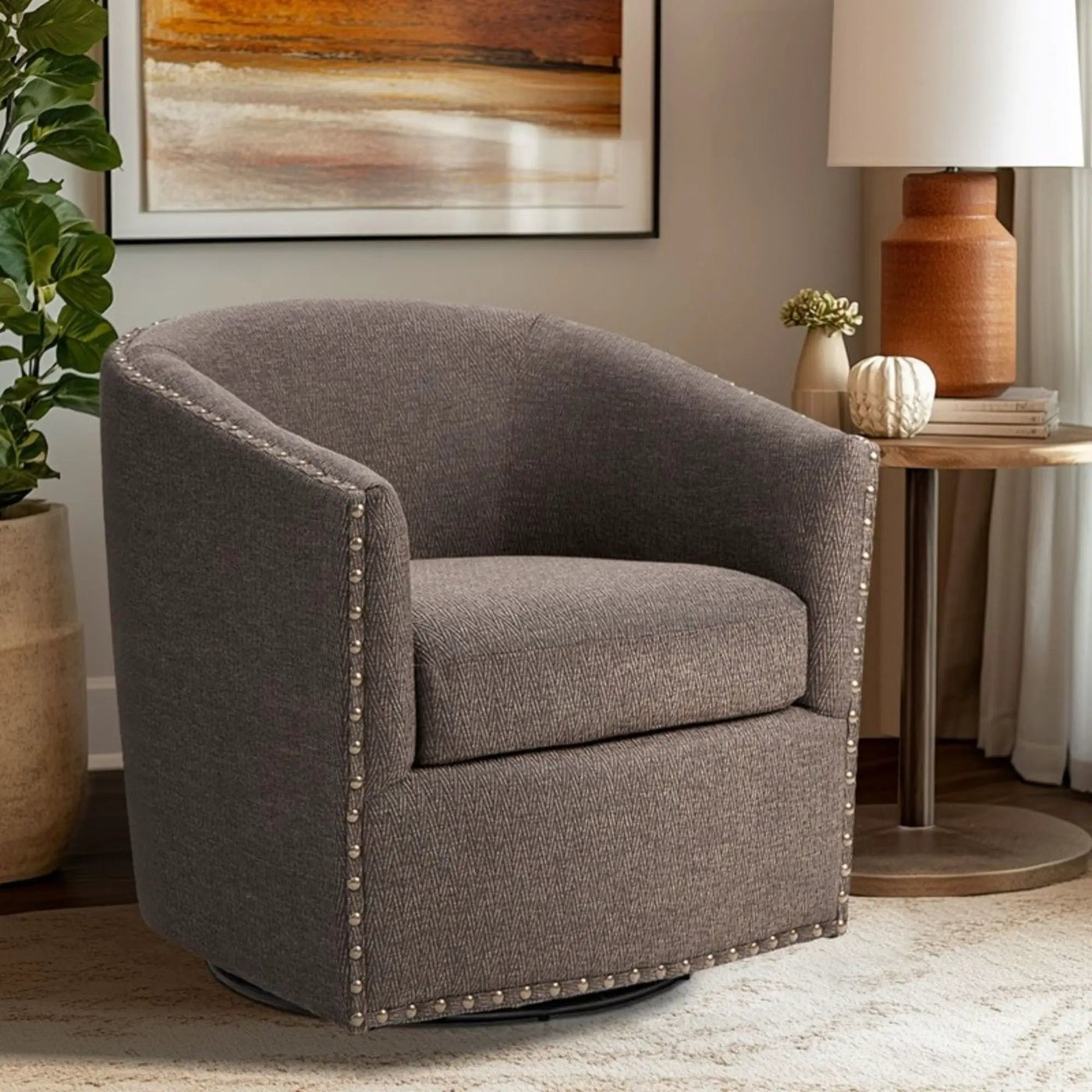 Luxurious Chair With 360 Degree Rotation by HouseOfZazla