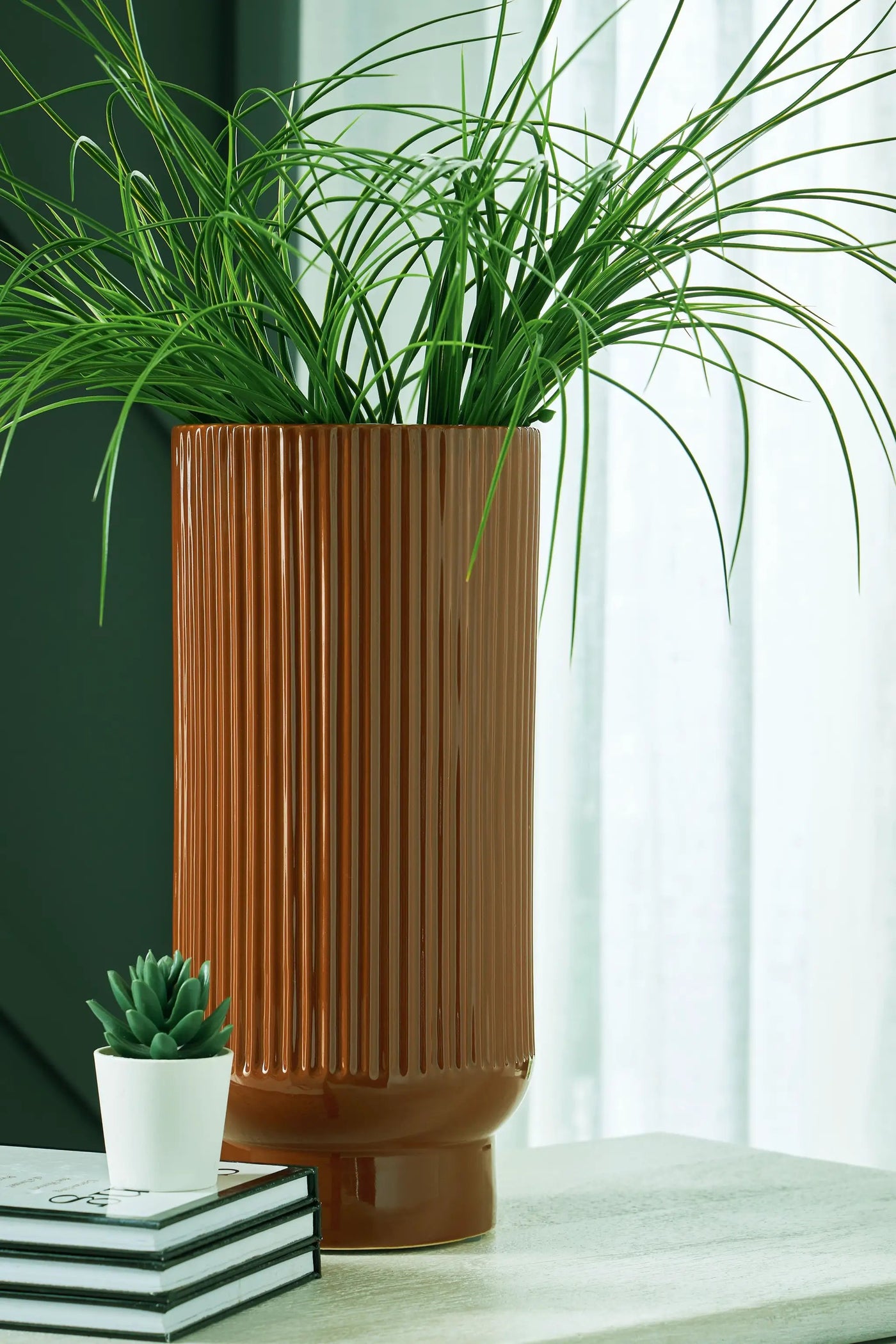 Avalyah - Vase by Unique Piece Furniture