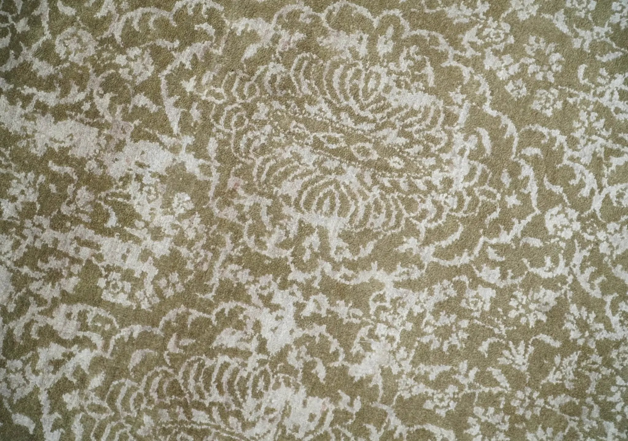 4x6 Fine Hand Knotted Olive and Silver Traditional Vintage Persian Style Antique Wool and SIlk Rug | AGR16 by The Rug Decor