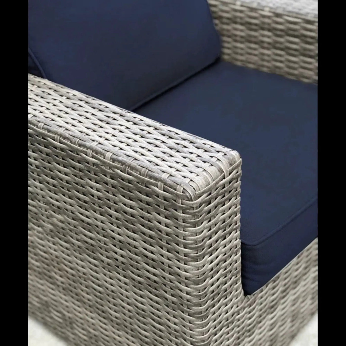 Patio Chair With Cushions Stylish Design by HouseOfZazla