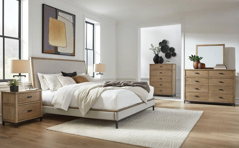 Tomtyn - Upholstered Bed Set by Unique Piece Furniture