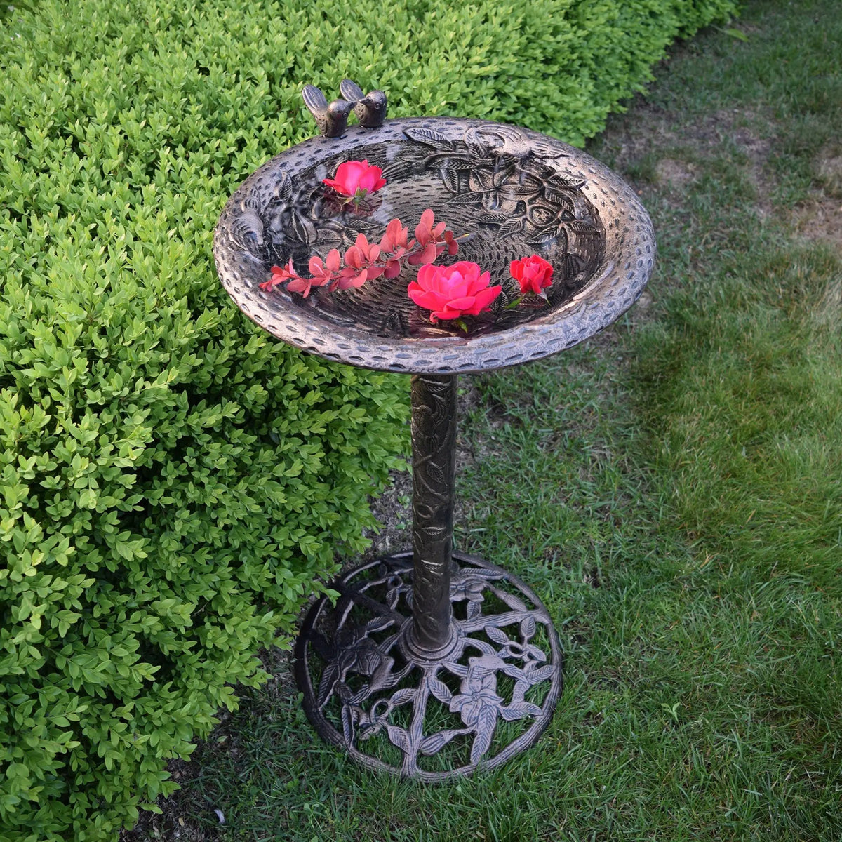 Round Cast Aluminum Metal 32-in Bird Bath with Hummingbirds by Sharicks