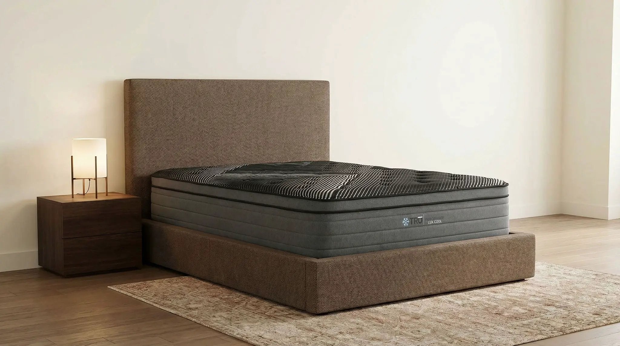 Montlake 14-inch Full Cool Firm Memory Foam Hybrid Mattress by Unique Piece Furniture