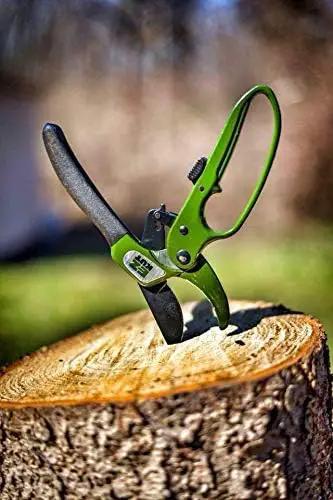 EZ Kut Original Ratcheting Pruner Kit with Molded Ballistic Nylon Sheath and Carbide Blade Tool, Green and Black by GreenHaven Gardens
