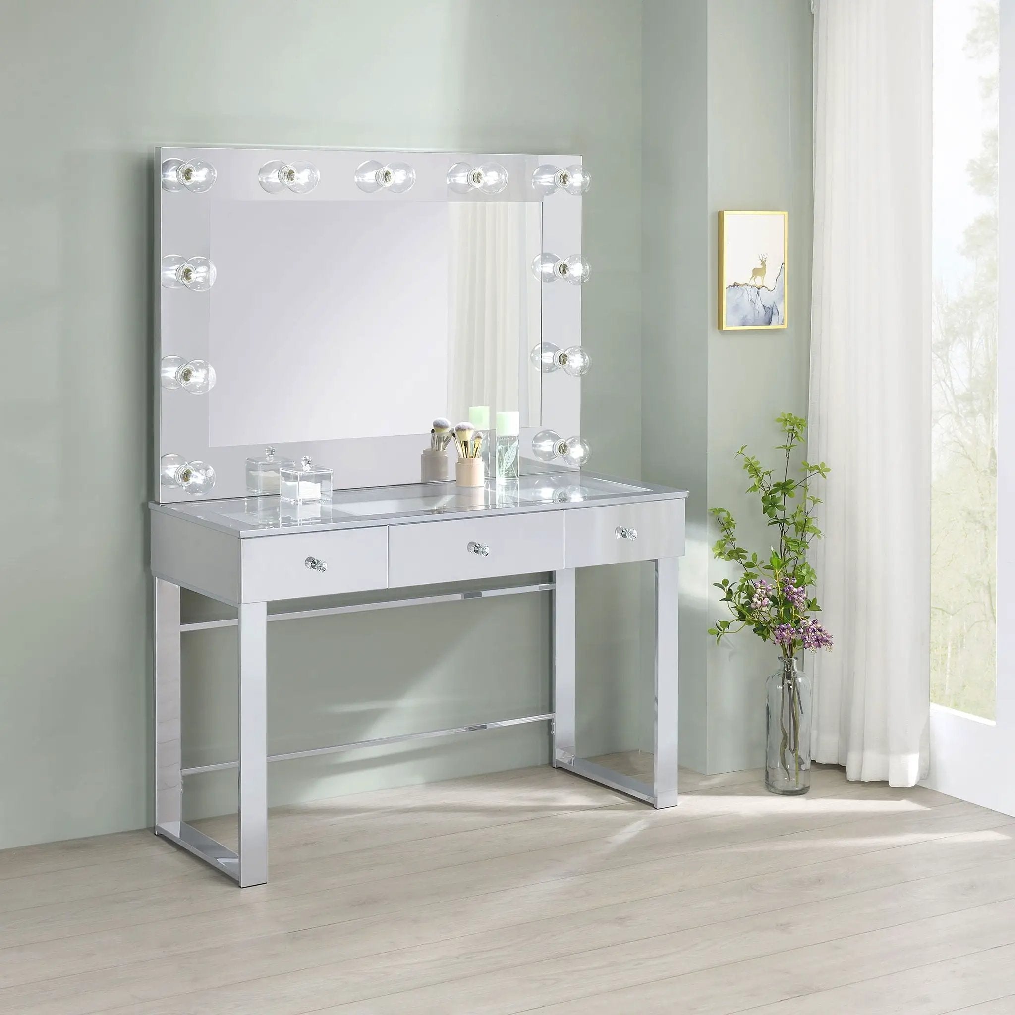 Umbridge 3-drawer Vanity Set with Lighting Chrome and White by Unique Piece Furniture