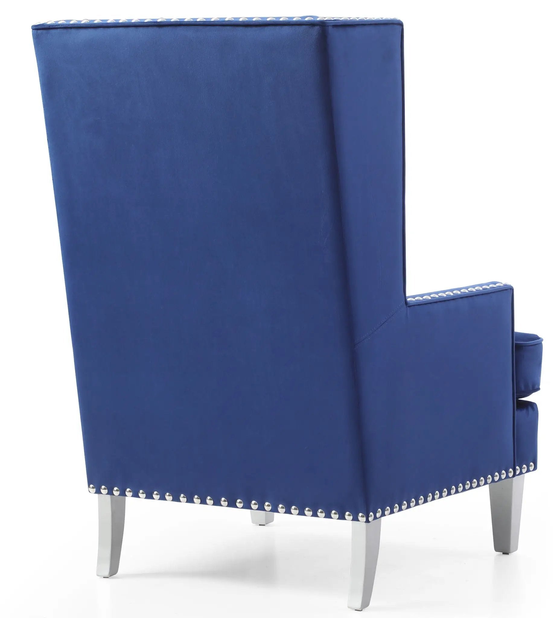 Elegant Traditional Accent Chair by HouseOfZazla
