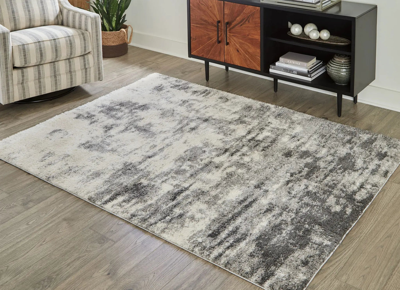 Gerdie - Rug by Unique Piece Furniture