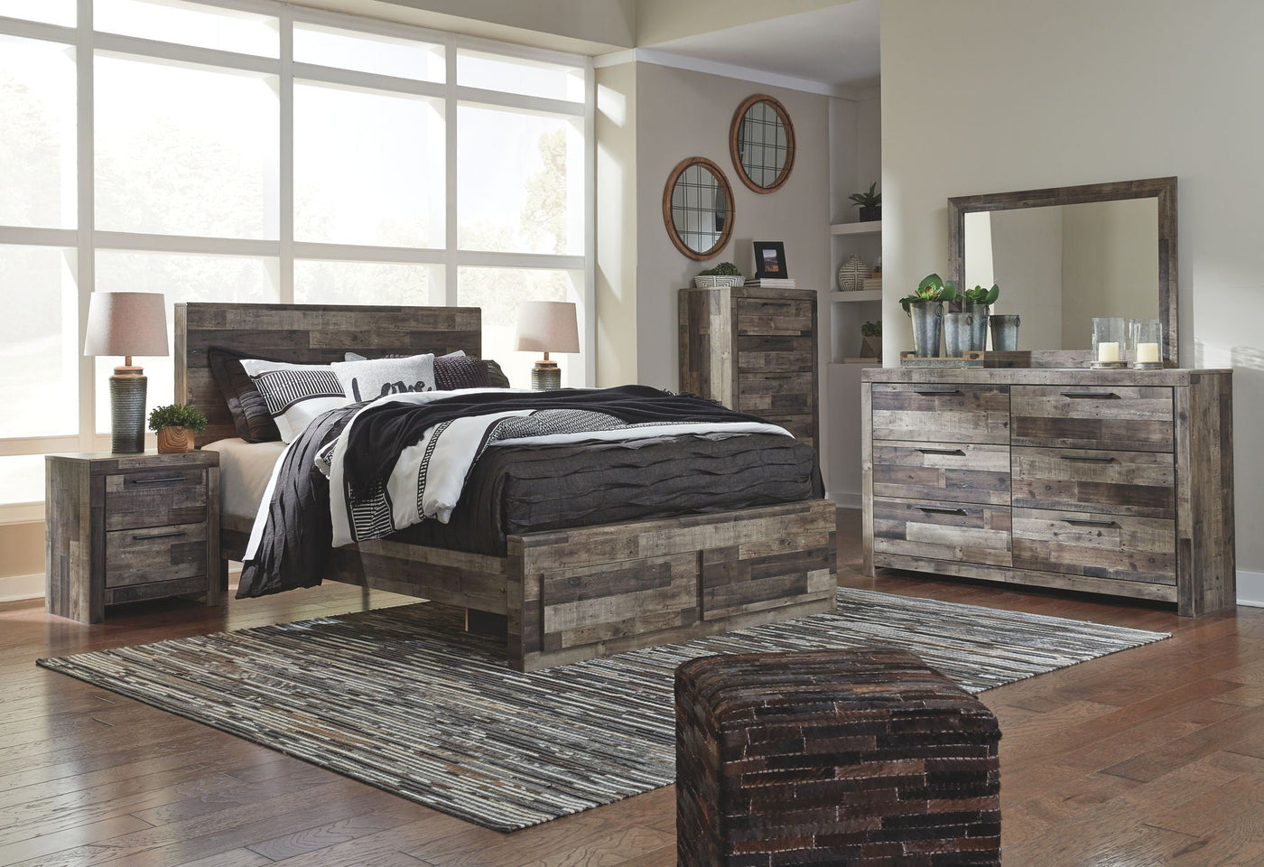 Derekson - Panel Bedroom Set by Unique Piece Furniture