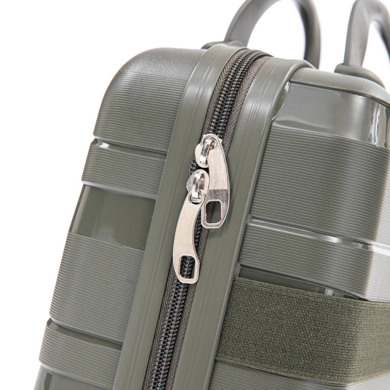 4 Piece Set Spinner Wheel Luggage with Cosmetic Case in Green by HouseOfZazla