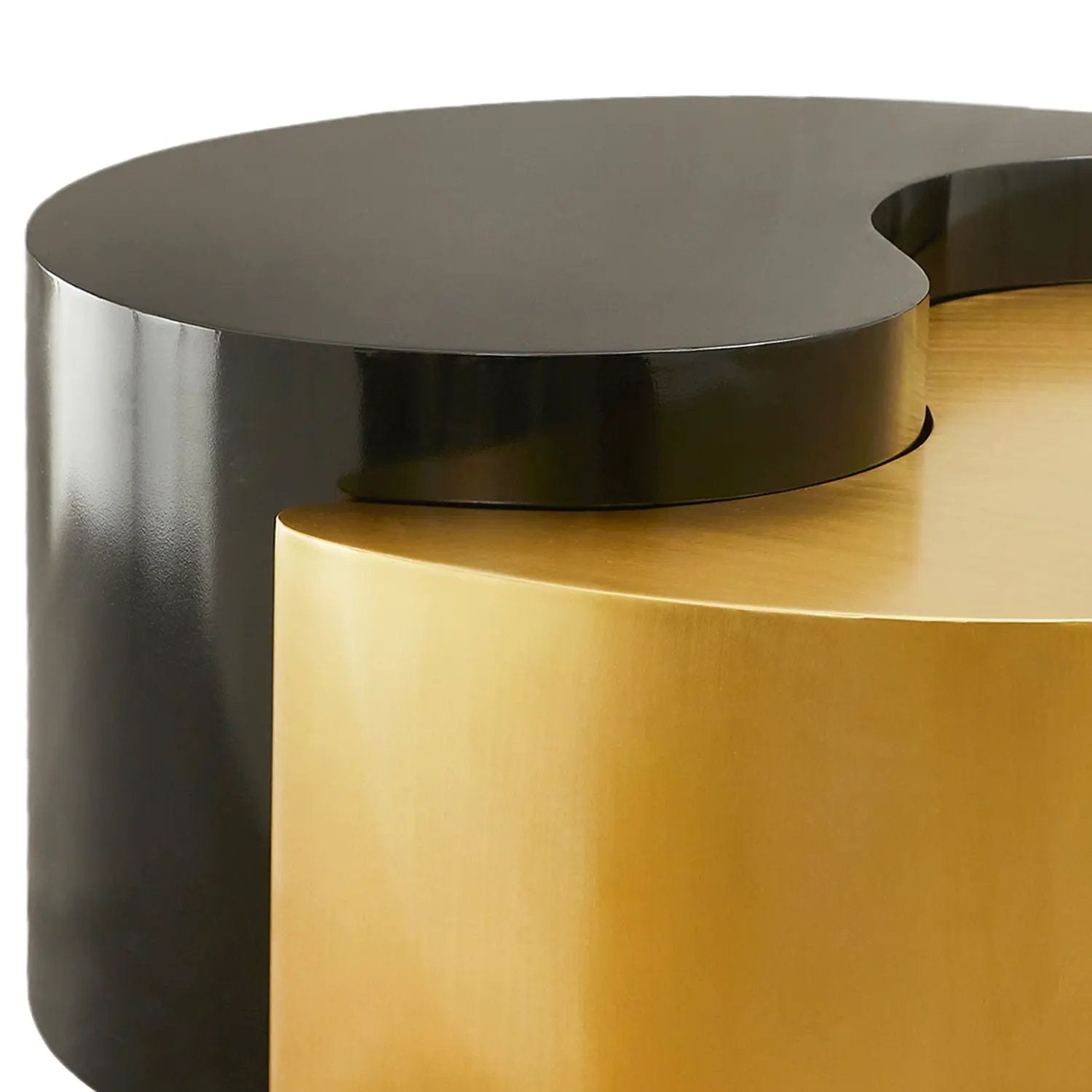 Ying Yang - Table by HouseOfZazla