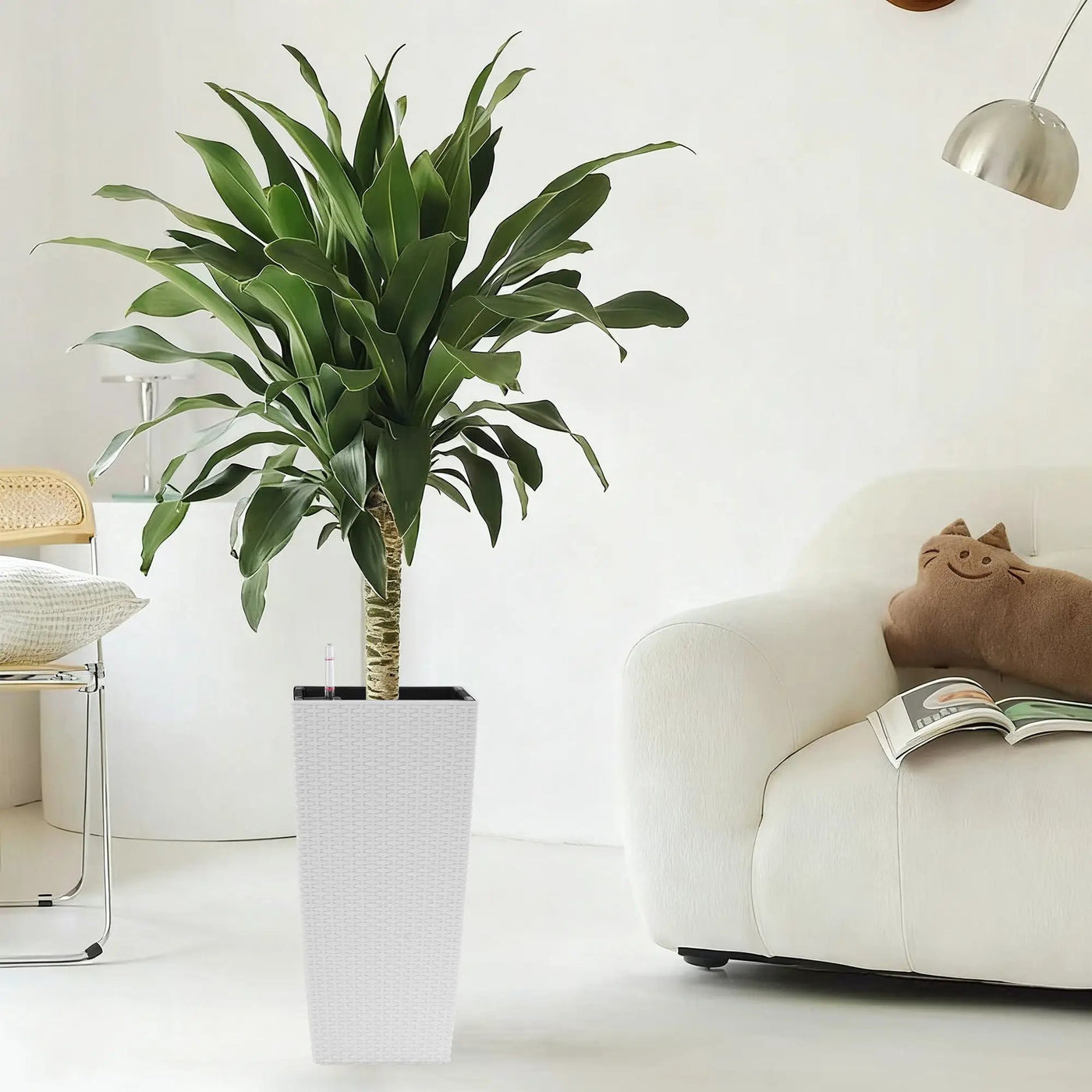 Indoor Outdoor Planter With Automatic Watering System by HouseOfZazla