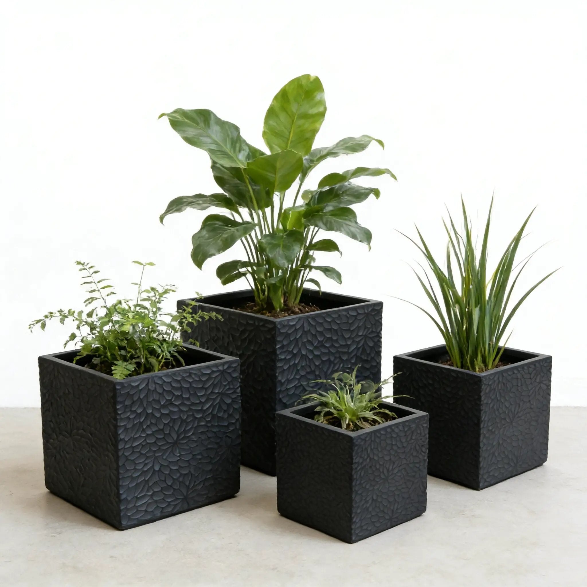 Large Outdoor Indoor Magnesium Oxide Planter Set of 4 by HouseOfZazla