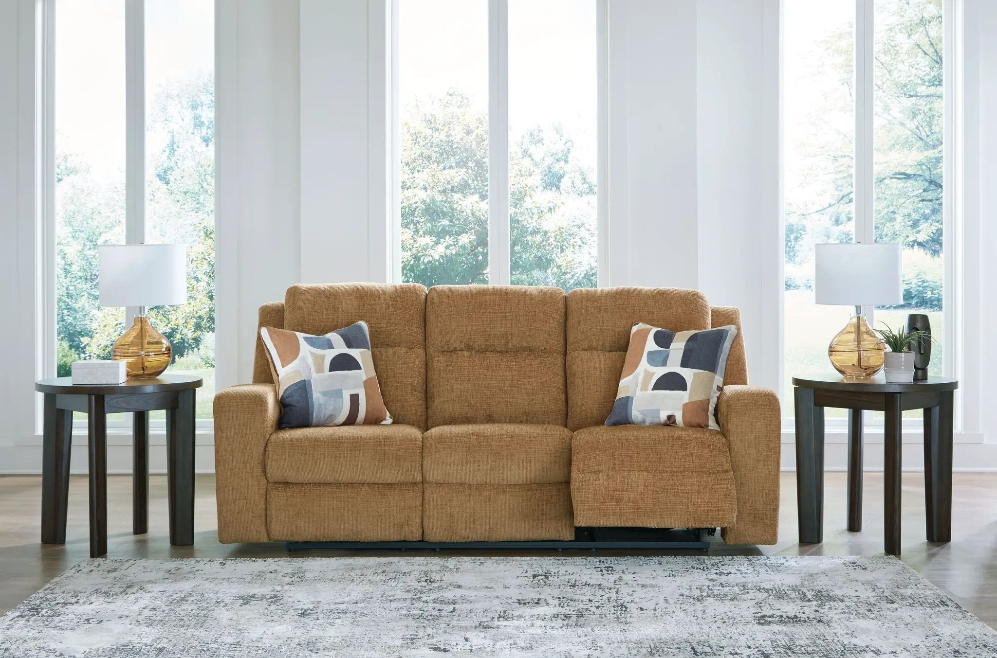 Kanlow - Reclining Sofa by Unique Piece Furniture
