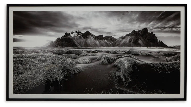 Delstone - Wall Art - Black / White by Unique Piece Furniture