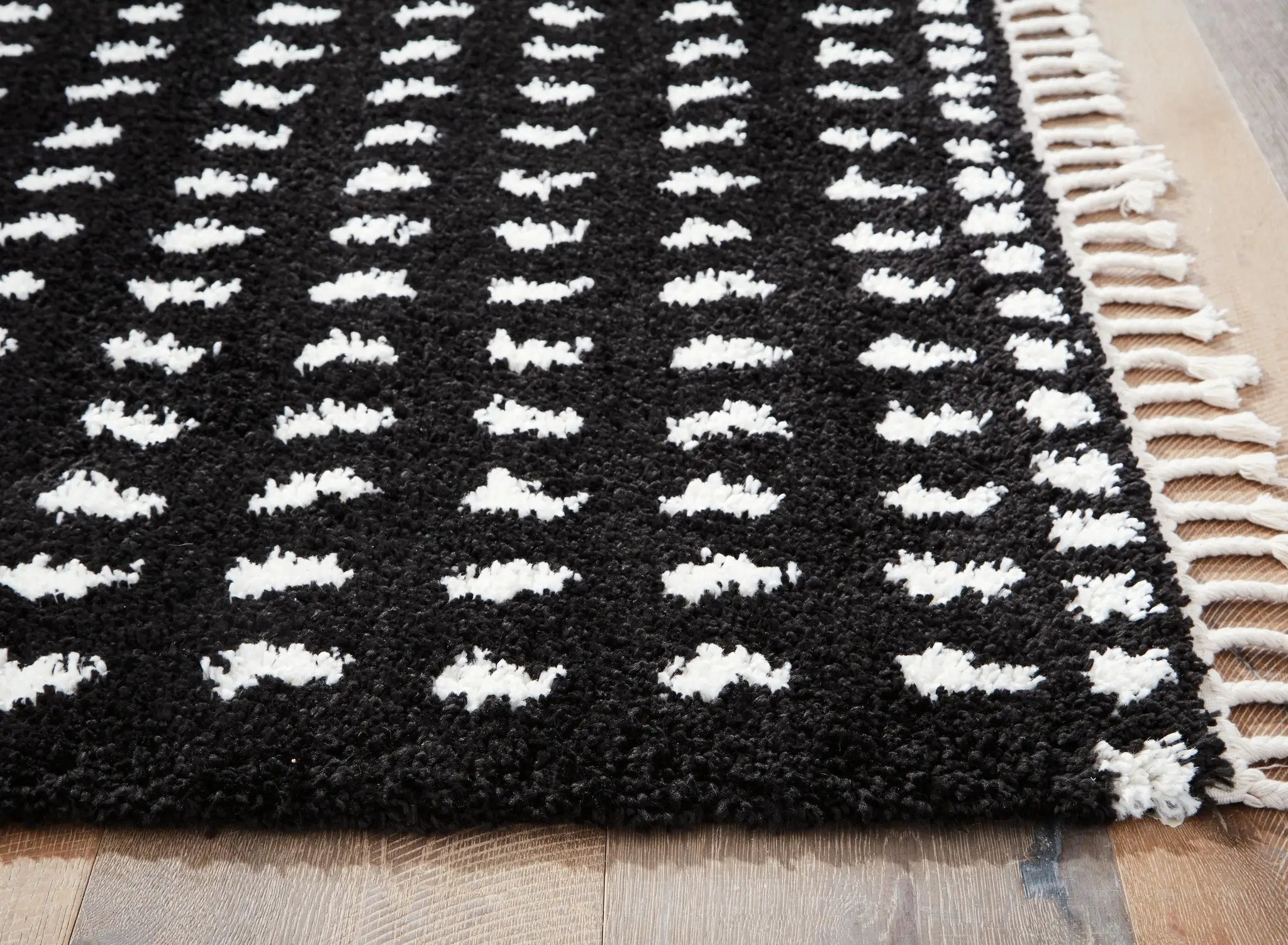 Minston - Rug by Unique Piece Furniture