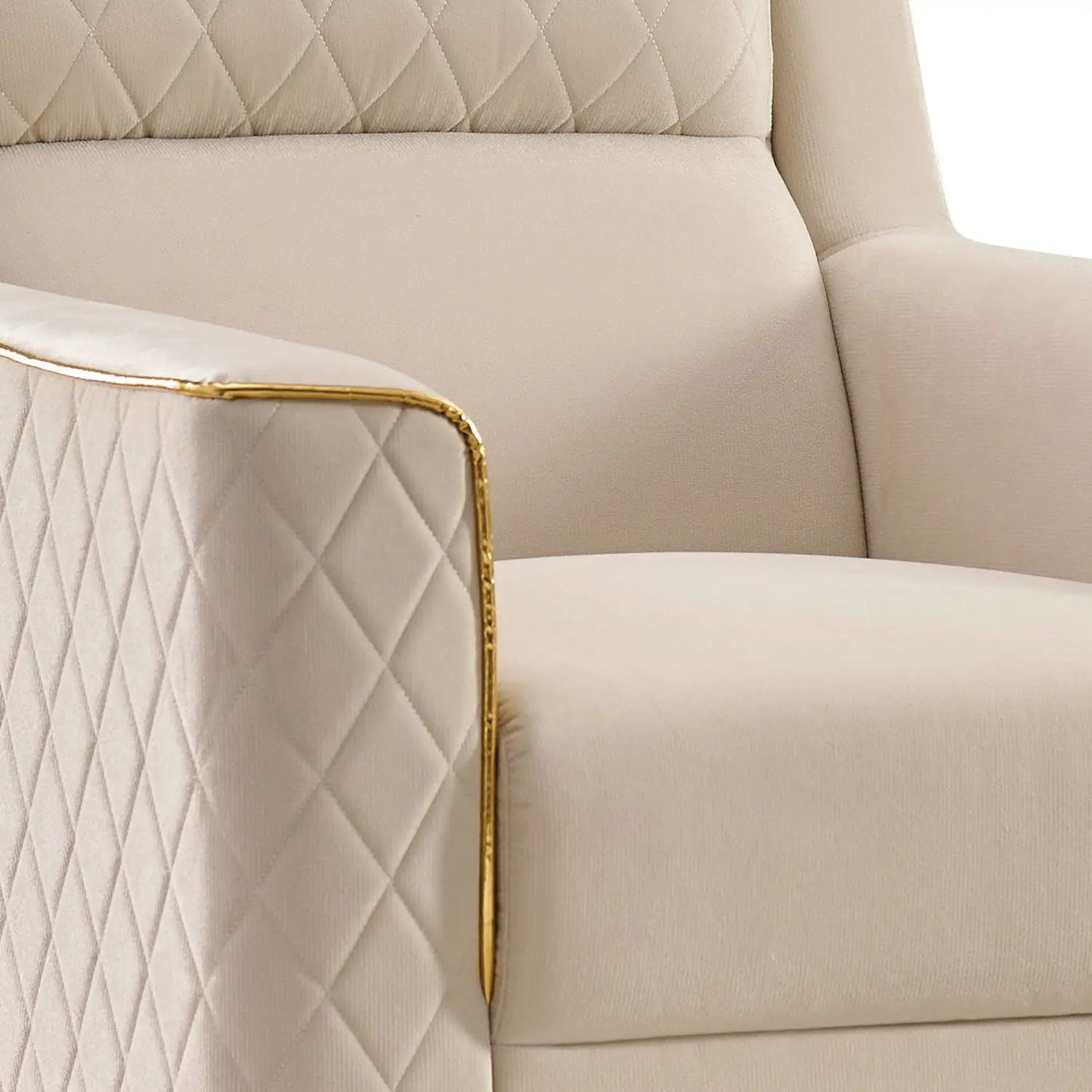 Lisa - Living Room Set by HouseOfZazla
