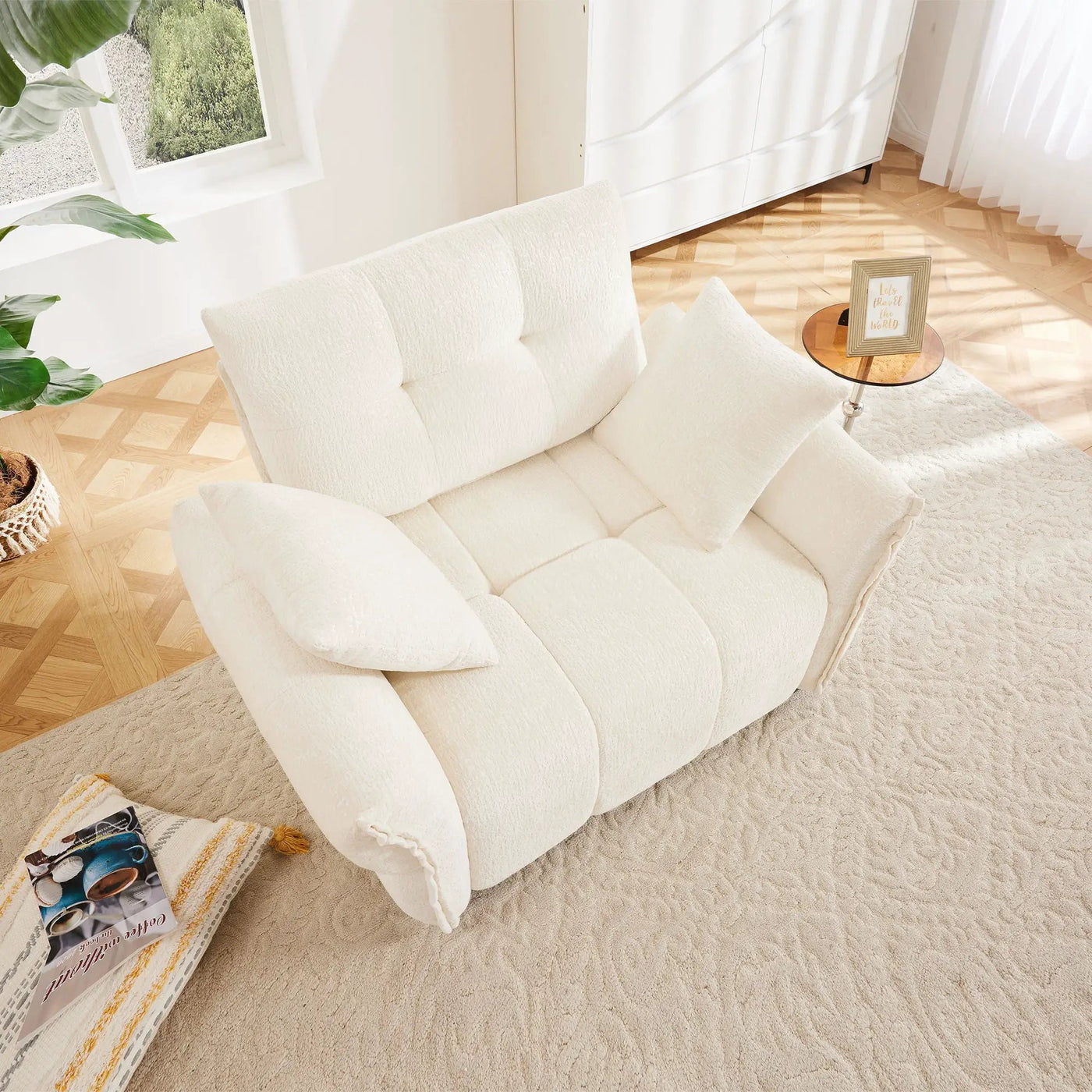 Modern Ergonomic Single Seater Sofa With High Resilience Cushions by Unique Piece Furniture