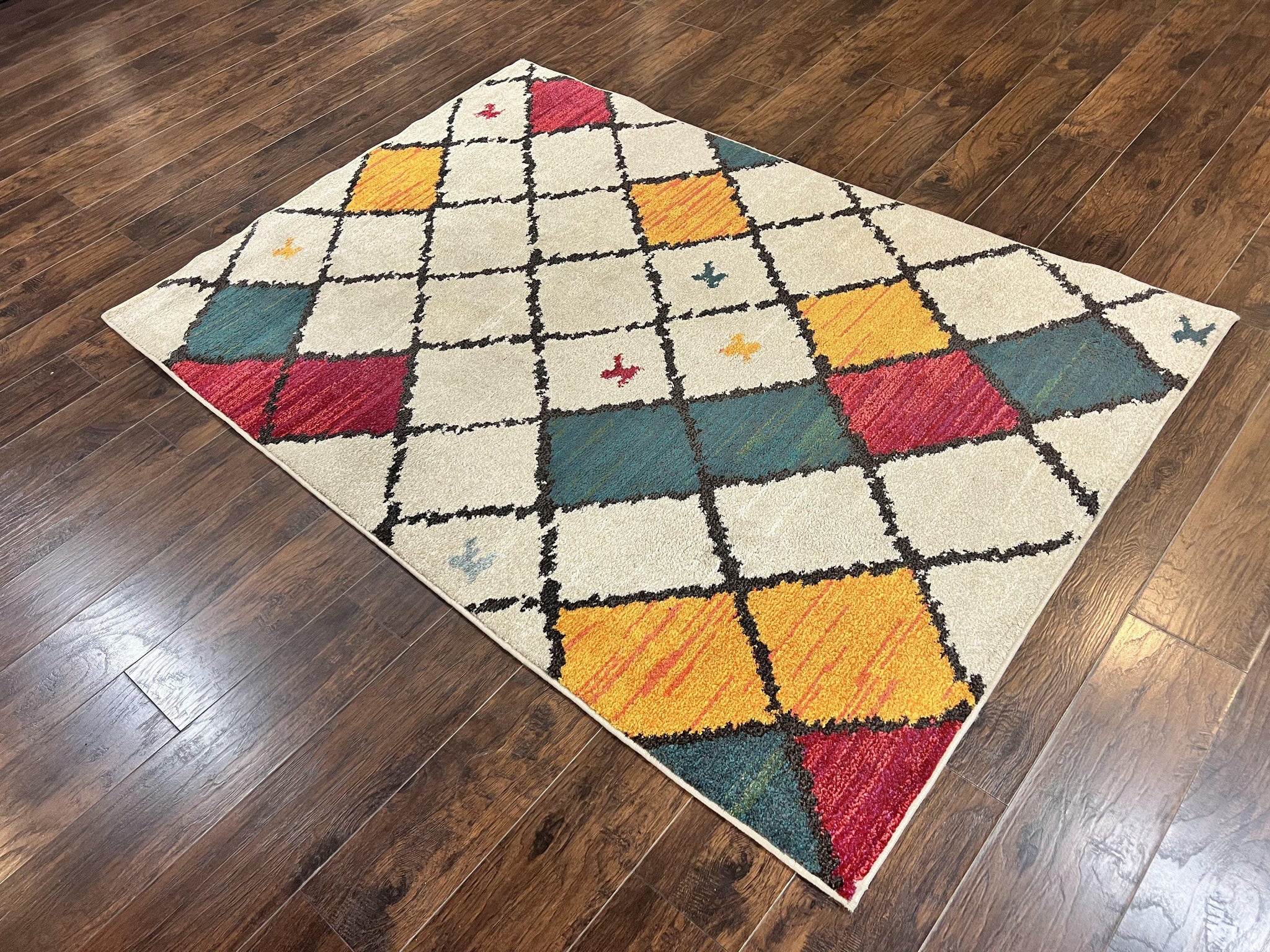 Panel Design Rug 5 x 7.6, Ivory/Beige & Multicolor by Jewel Rugs