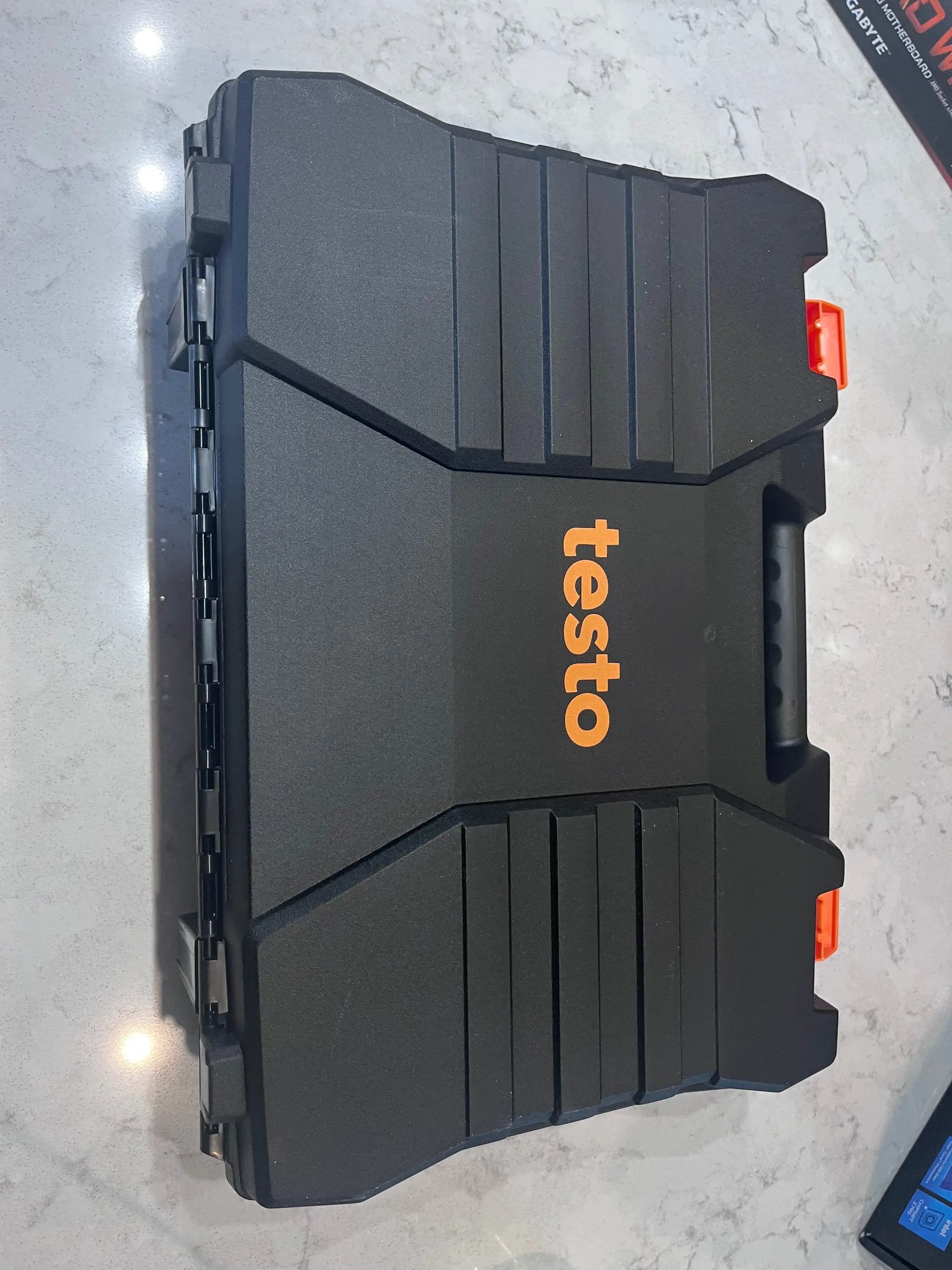 Open Box testo 550s AC Manifold Gauge Set - Manifold Gauges Hvac and Refrigeration - Incl. 2 Wired Temperature Clamp Probes - AC Recharge Kit with sup by Selzalot