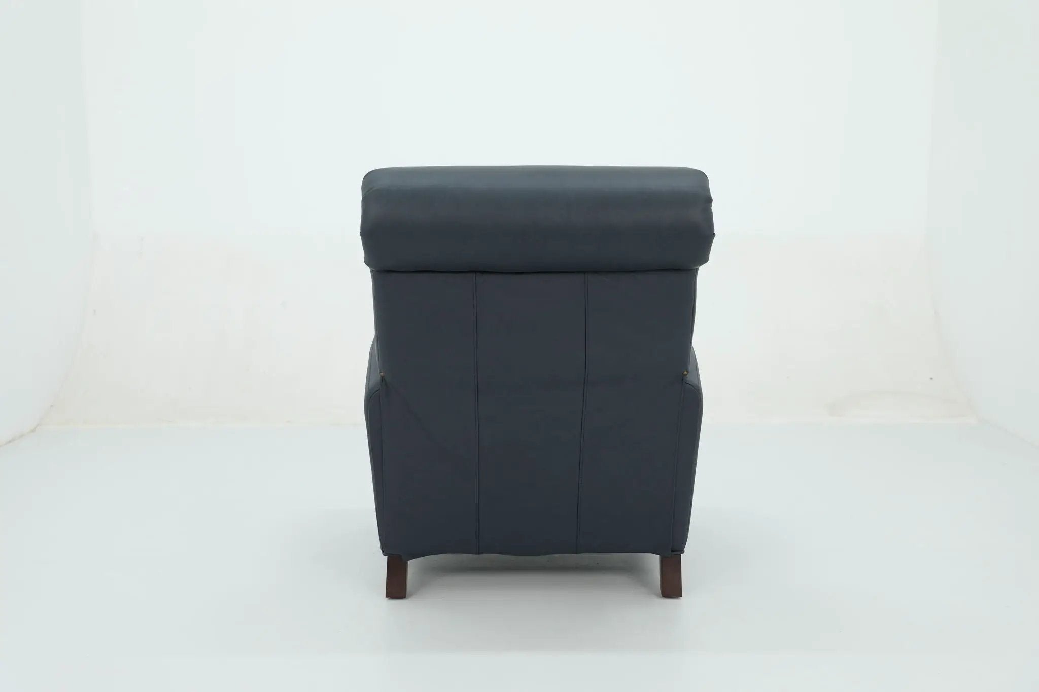 Harrington - Recliner Push Thru The Arm by Unique Piece Furniture