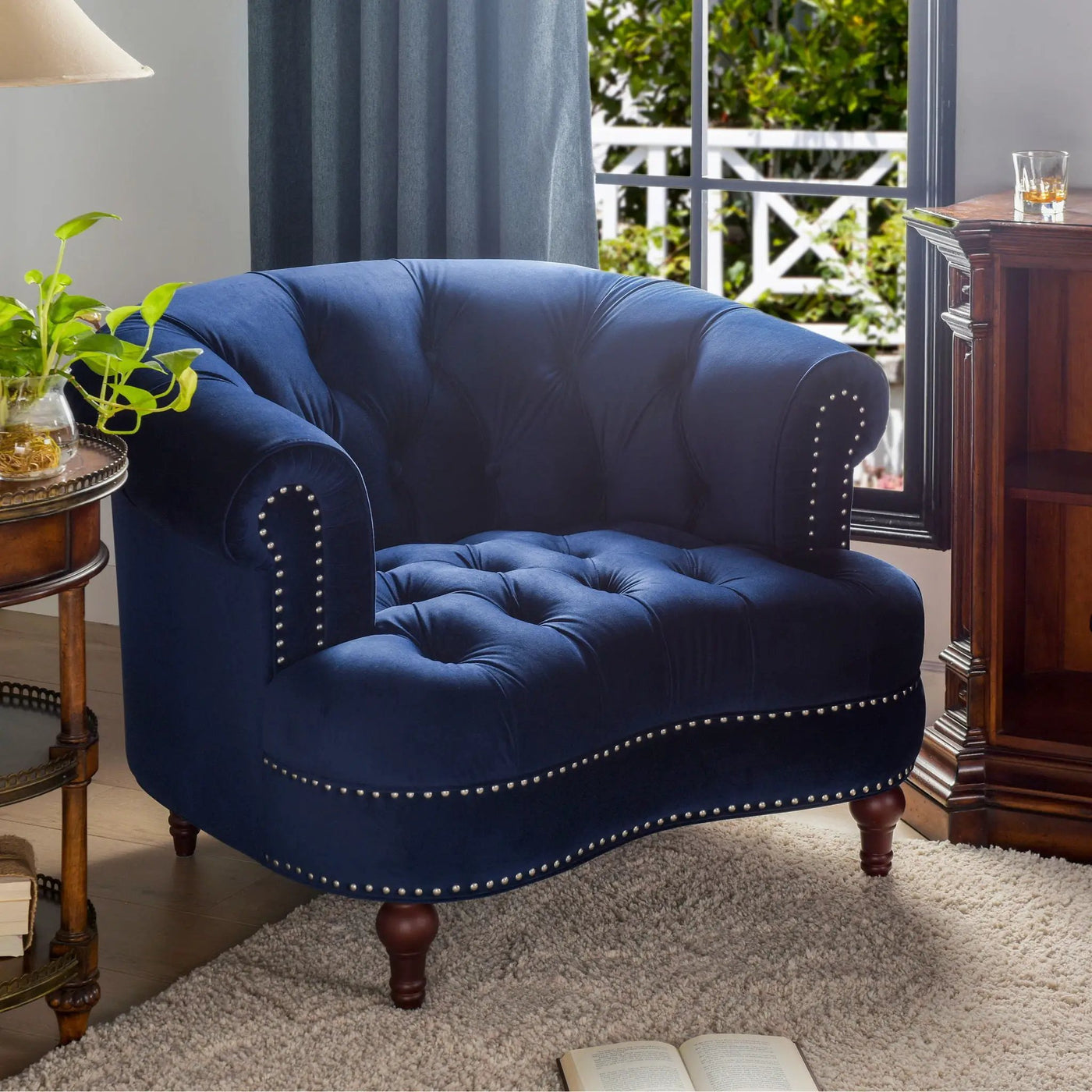 La Rosa - Victorian Tufted Upholstered Accent Chair by Unique Piece Furniture