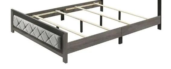 Jehoram - Queen Bed - Gray by Unique Piece Furniture