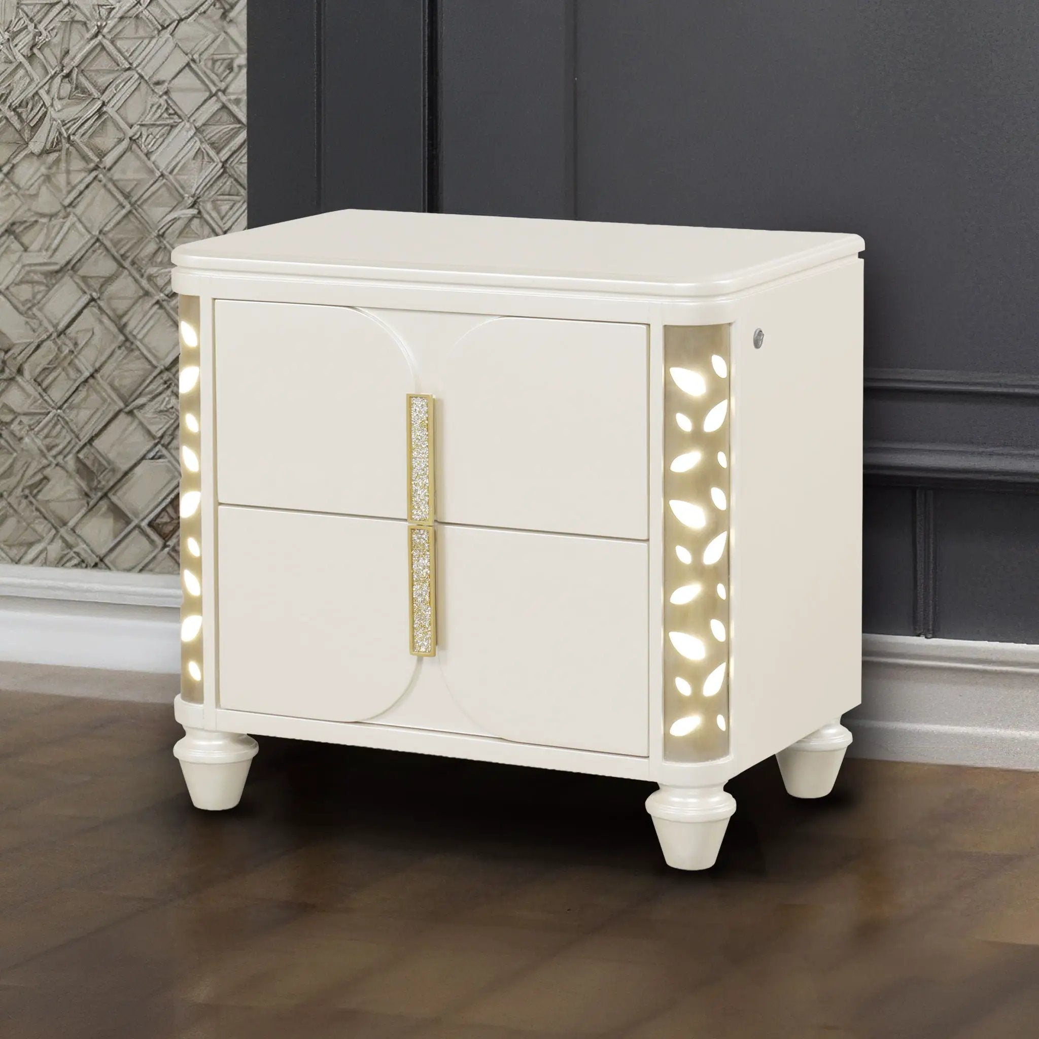 Cinderella - Bedroom Set With LED by HouseOfZazla