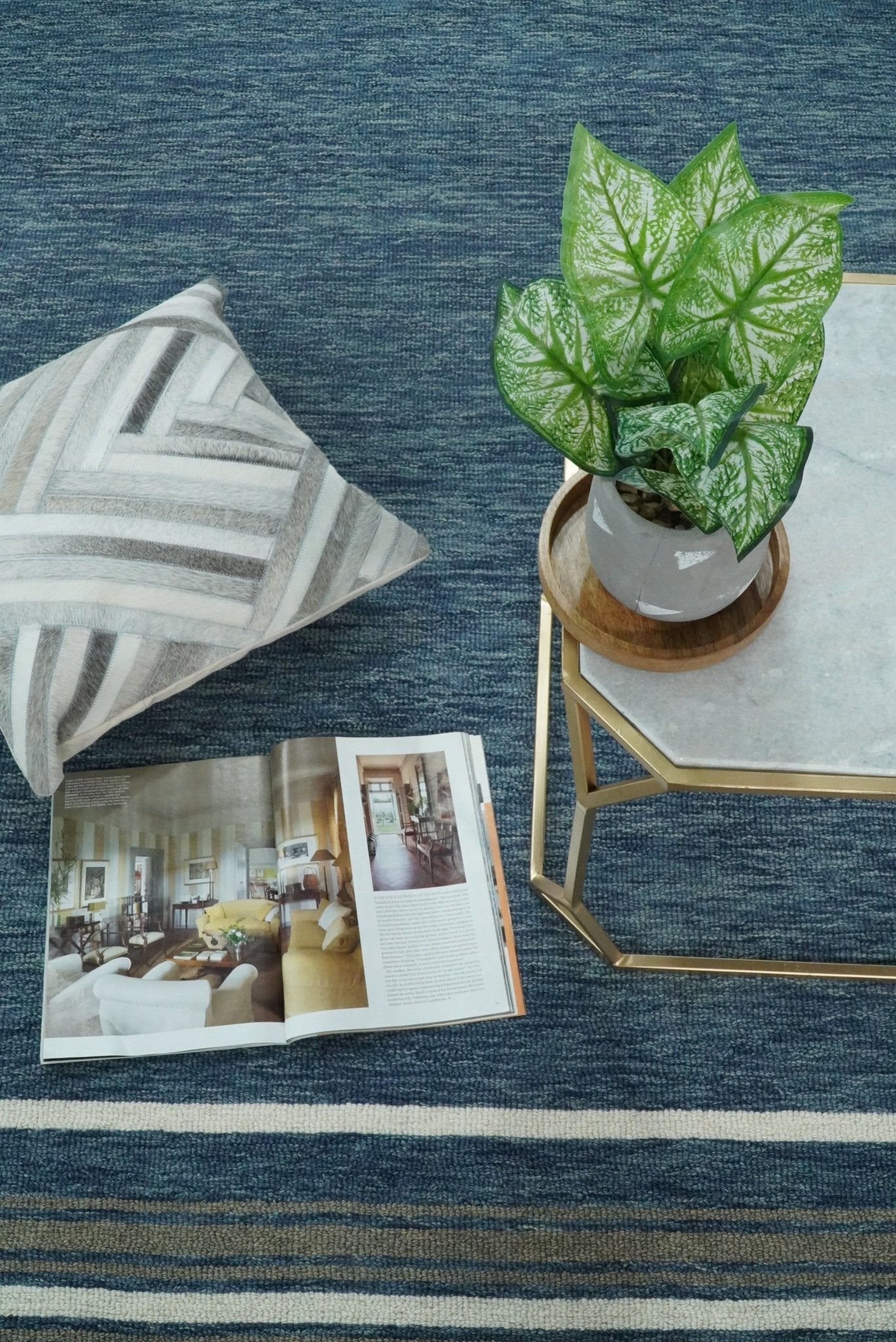 Modern Solid Design Blue Hand Tufted Wool Area Rug by The Rug Decor