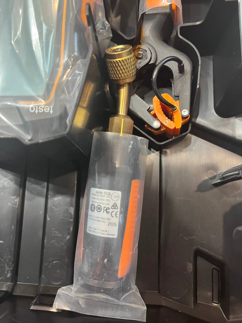 Open Box testo 550s AC Manifold Gauge Set - Manifold Gauges Hvac and Refrigeration - Incl. 2x testo 115i Pipe Clamp Thermometer, 1x testo 552i Micron by Selzalot
